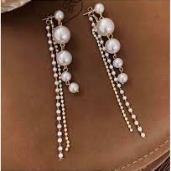 South Sea Shell Pearls & White Baguette Diamonds Earrings 18K Gold 925 Silver - Picture 5 of 5